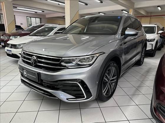 VOLKSWAGEN TIGUAN 2.0 300 TSI GASOLINA ALLSPACE R-LINE AUTOMÁTICO VOLKSWAGEN TIGUAN 2.0 300 TSI GASOLINA ALLSPACE R-LINE AUTOMÁTICO